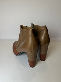 Hermès Daphne  Bicolour Leather Ankle Boots 40EU