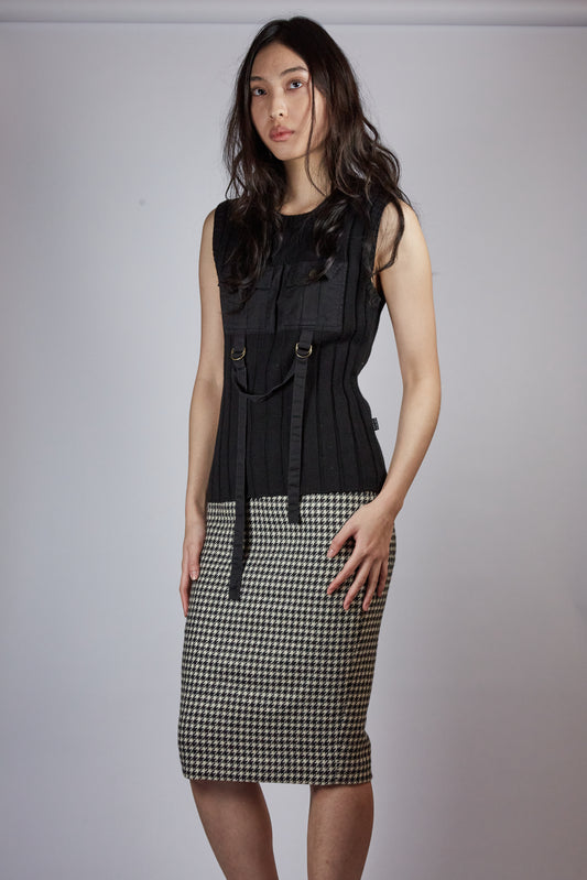 Black sleeveless top